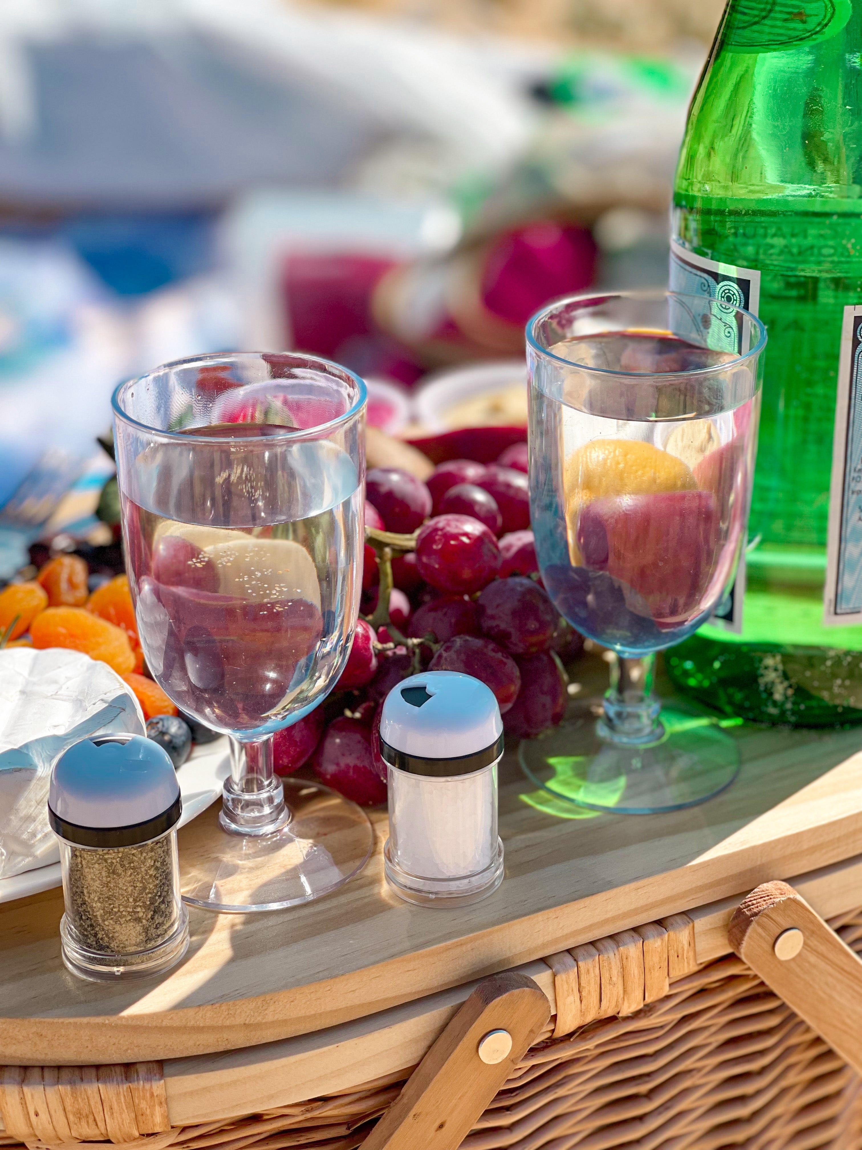 Hand Made Deluxe Oval Picnic Basket With Bonus 15pce Utensil Kit