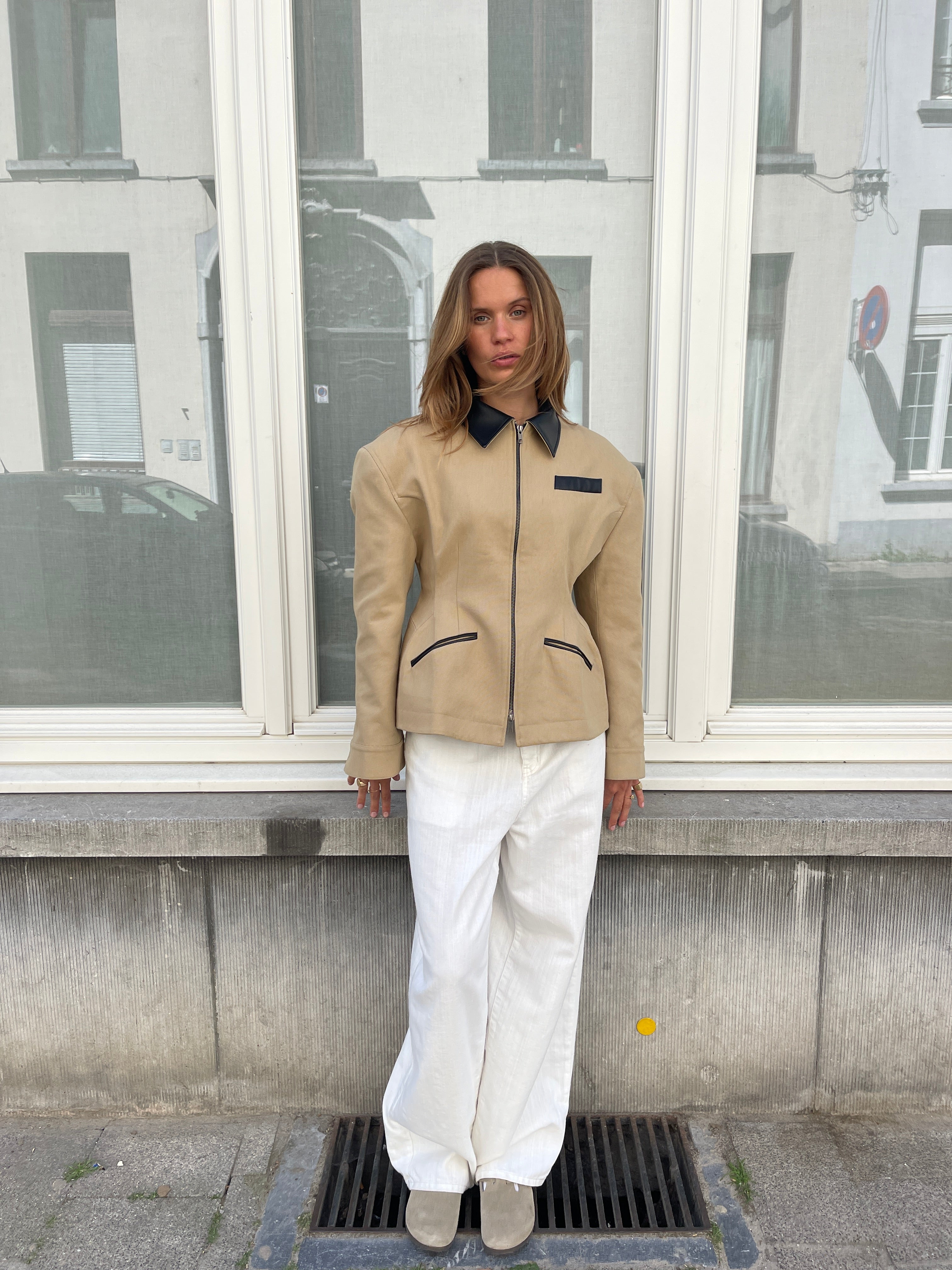 Contrast Collar Cinched Vest Camel