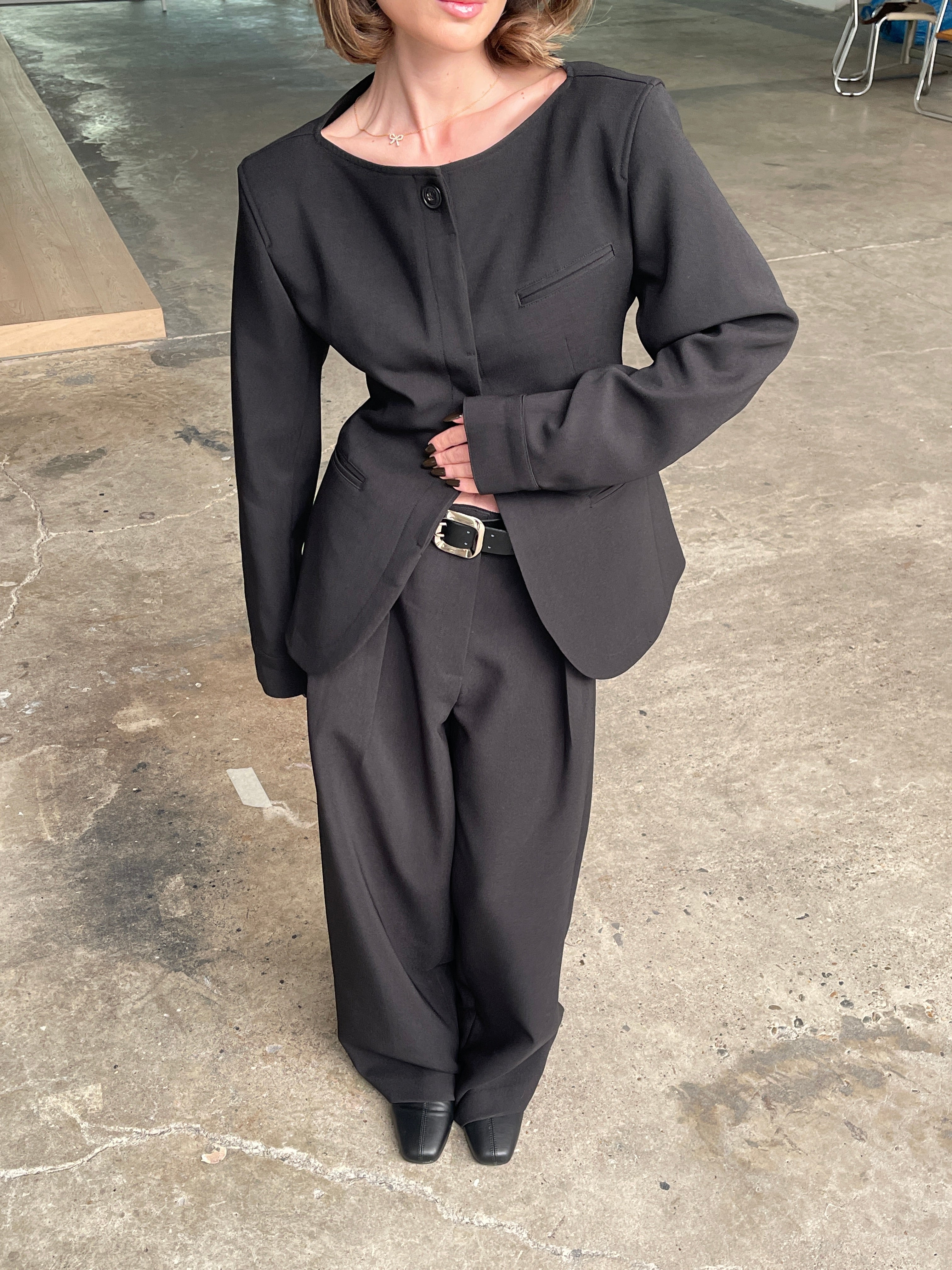 Boatneck Tailored Fitted Vest Black