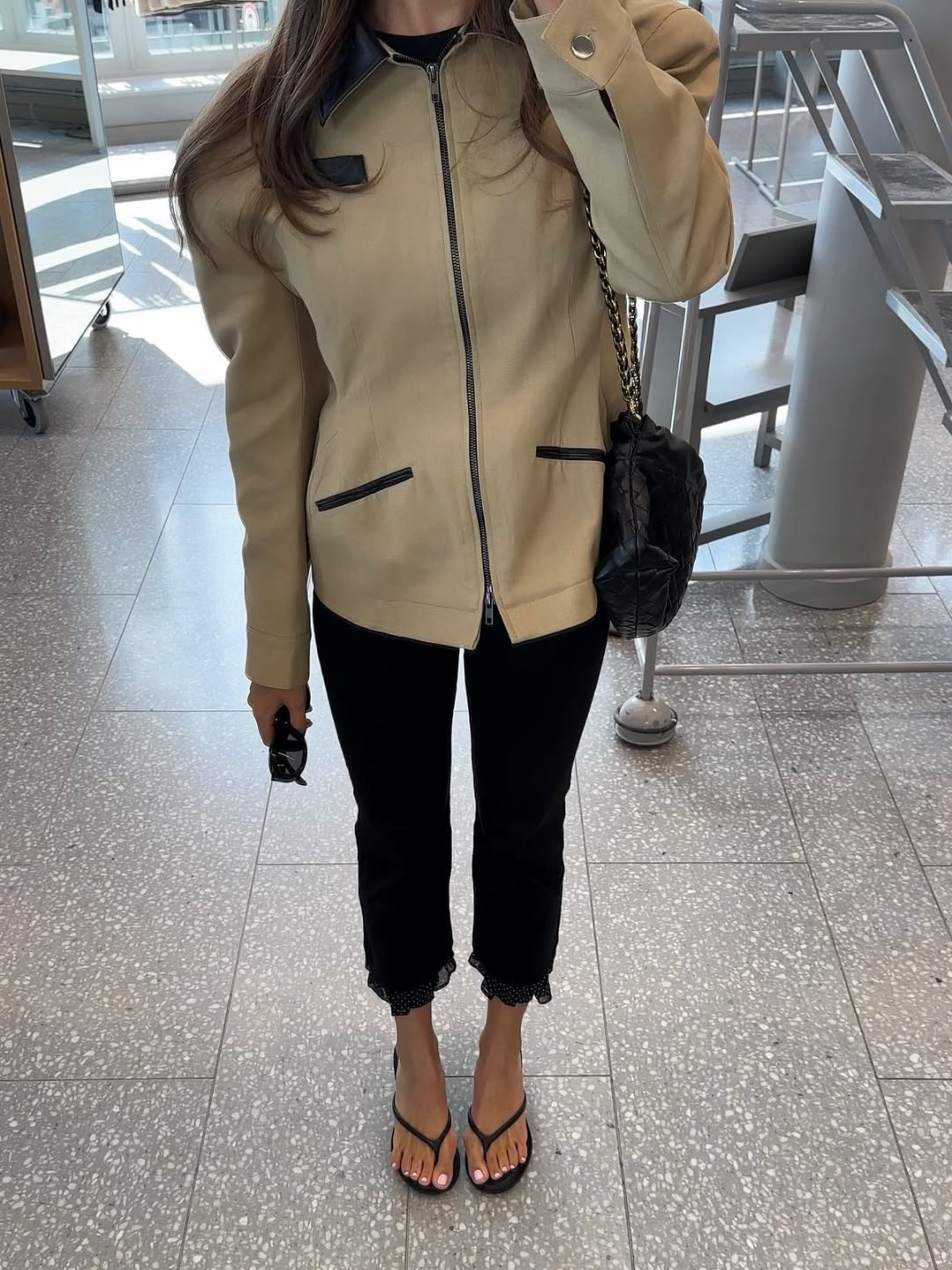 Contrast Collar Cinched Vest Camel