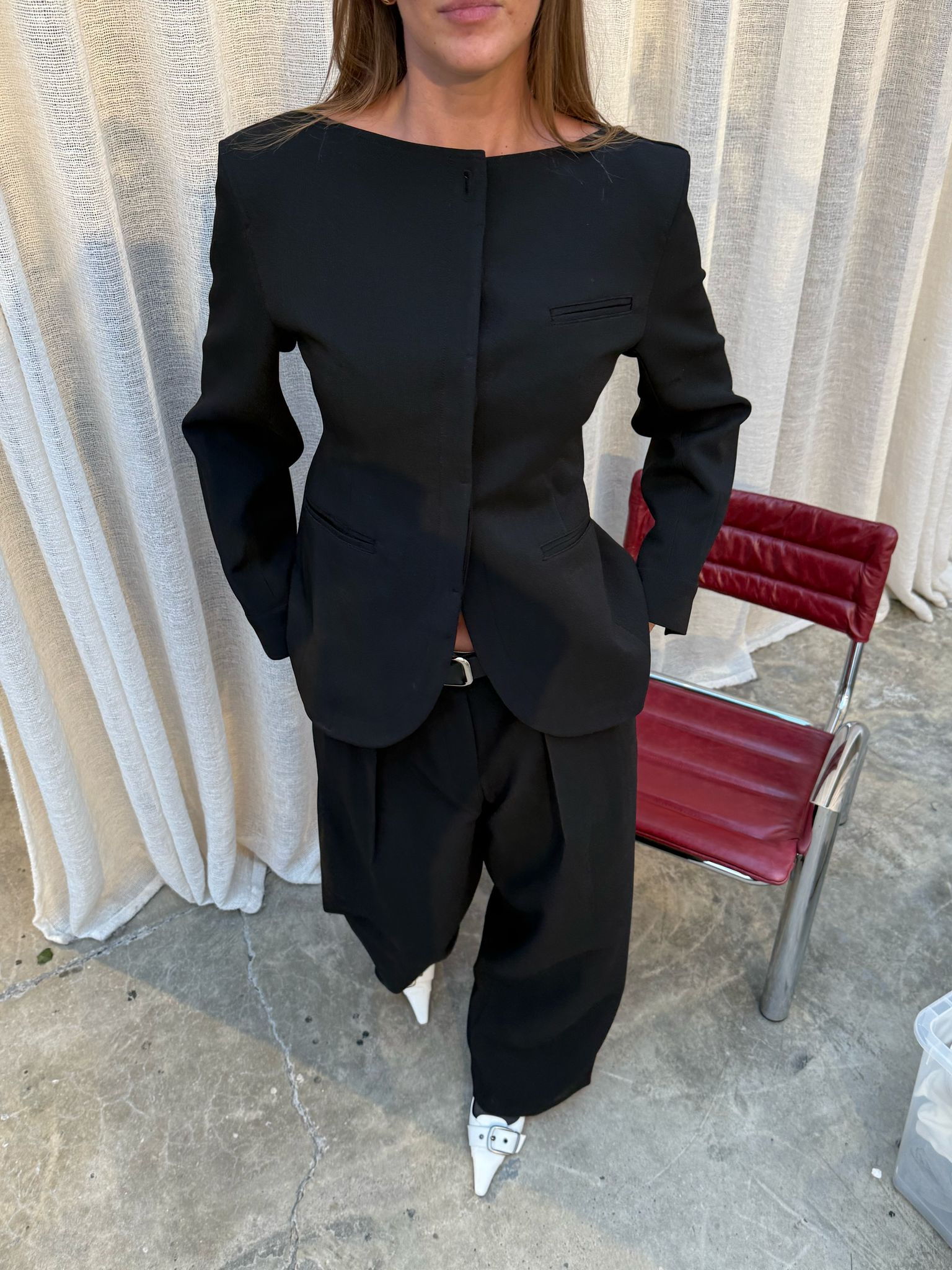 Boatneck Tailored Fitted Vest Black