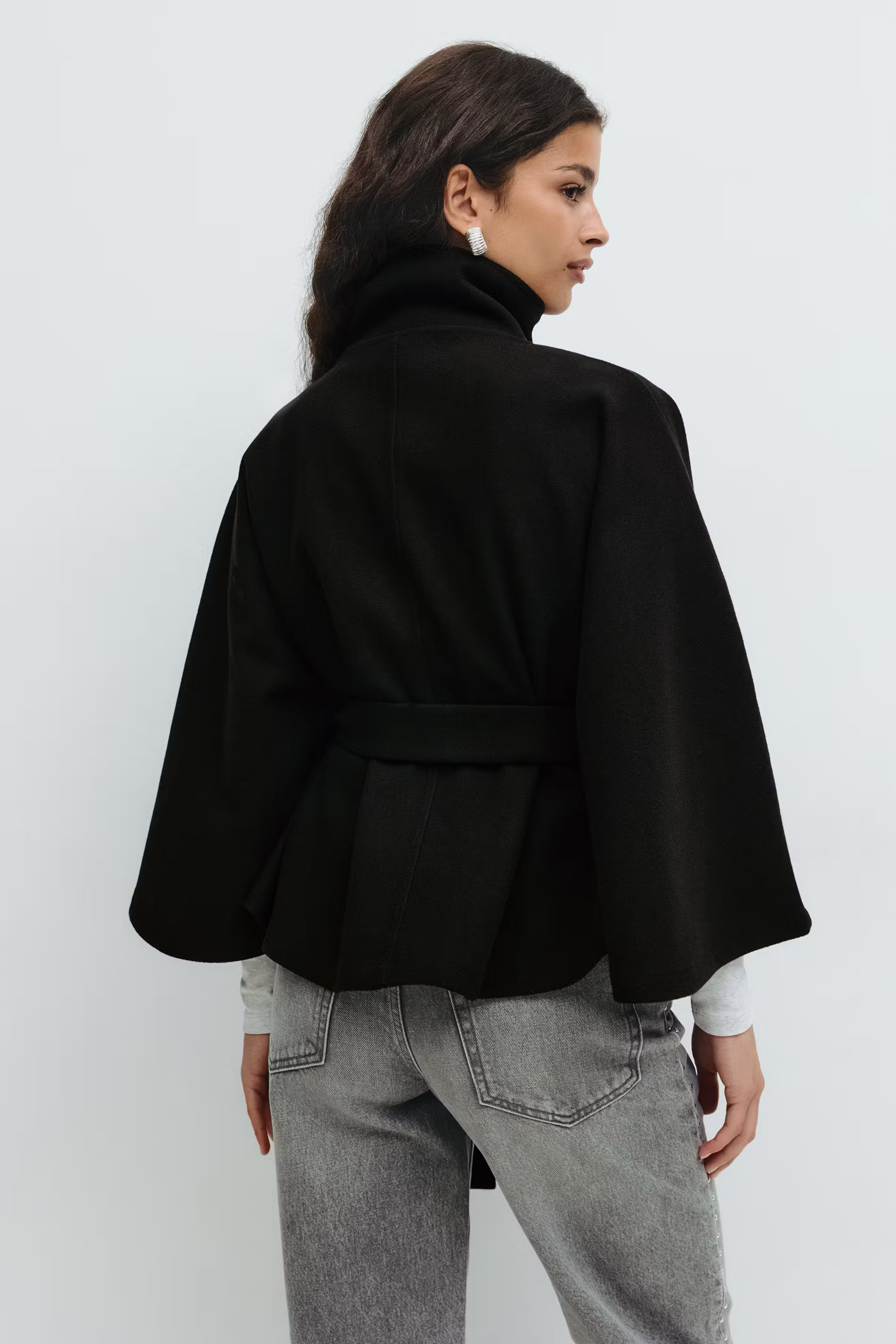 LUNIVA | Belt Cape Jacket