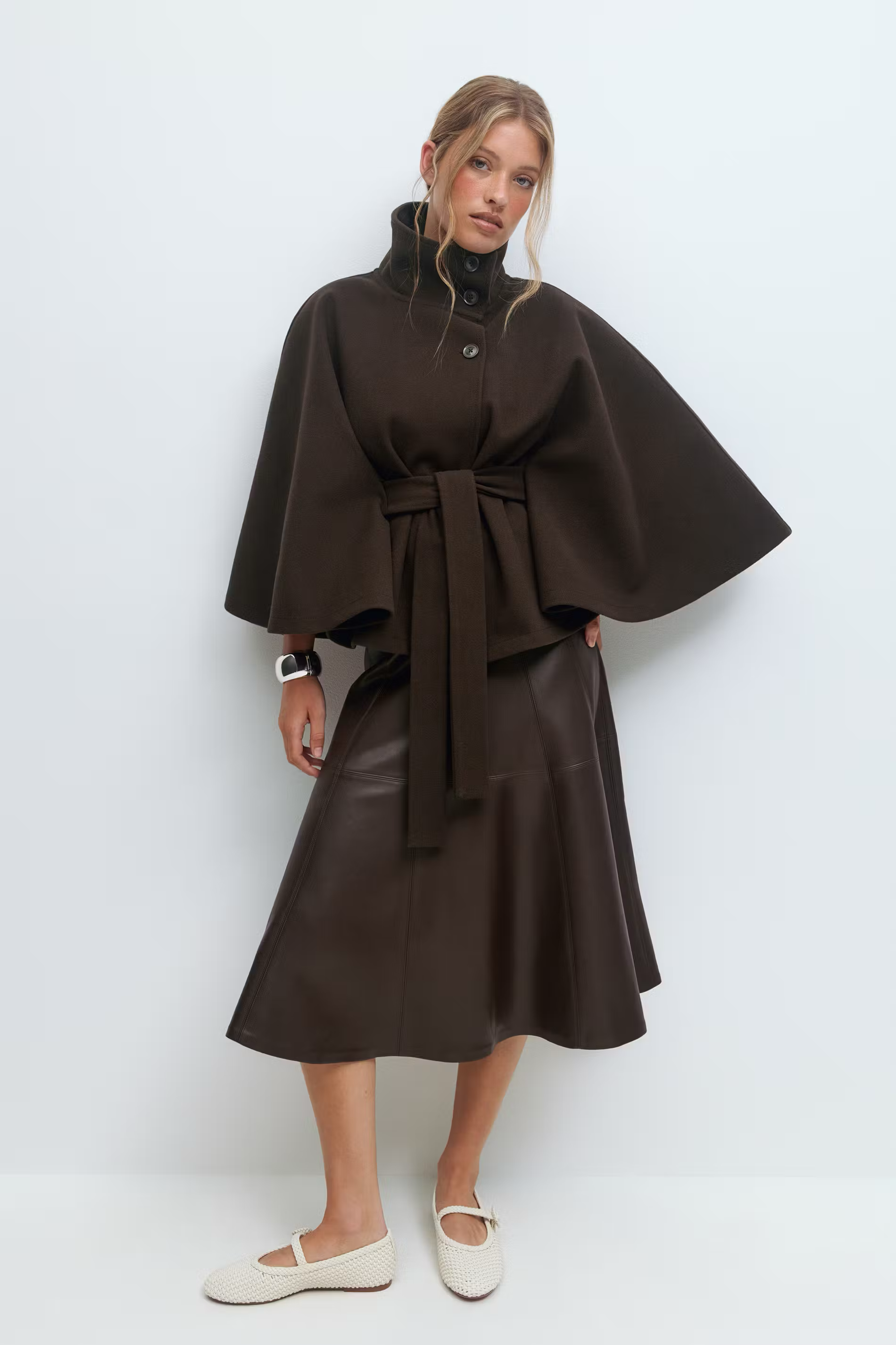 LUNIVA | Belt Cape Jacket