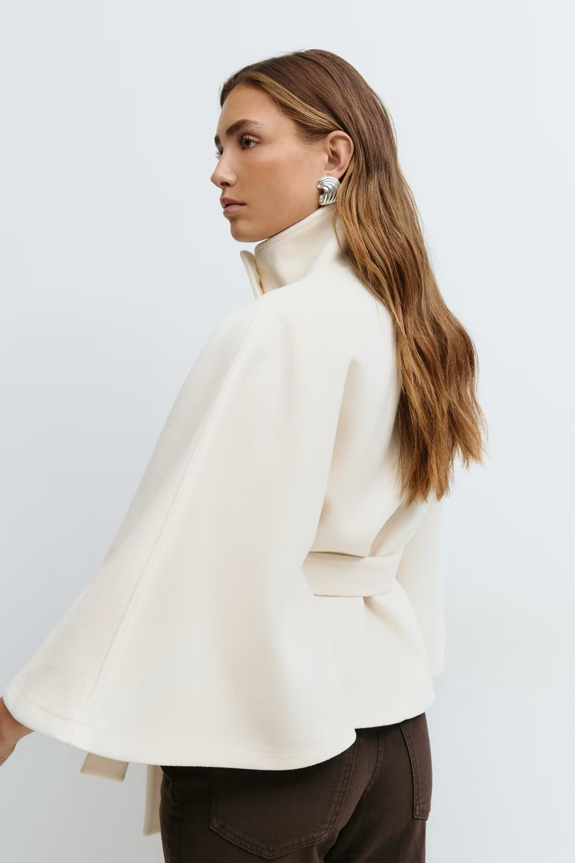 LUNIVA | Belt Cape Jacket