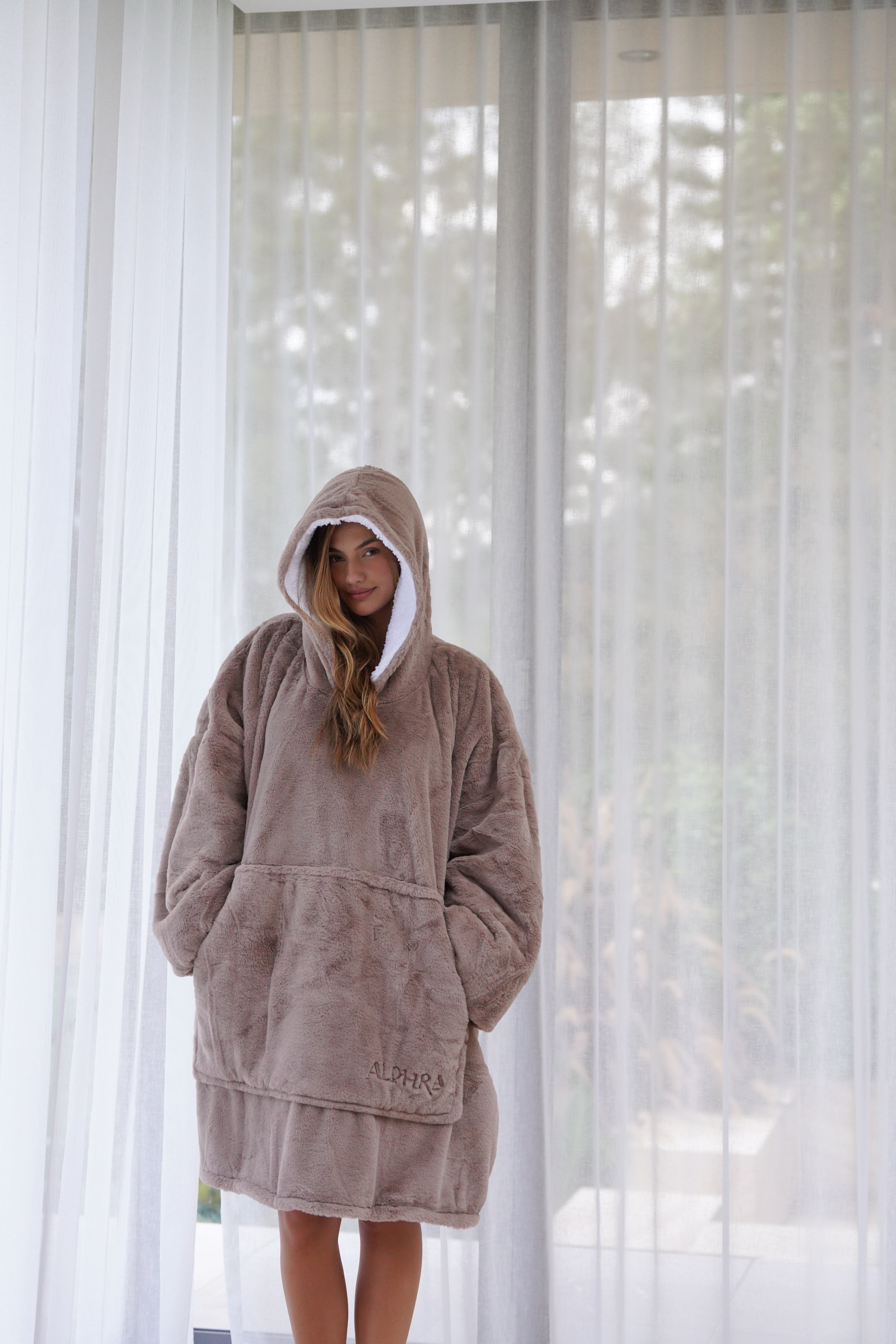 Blanket Hoodie Mocha