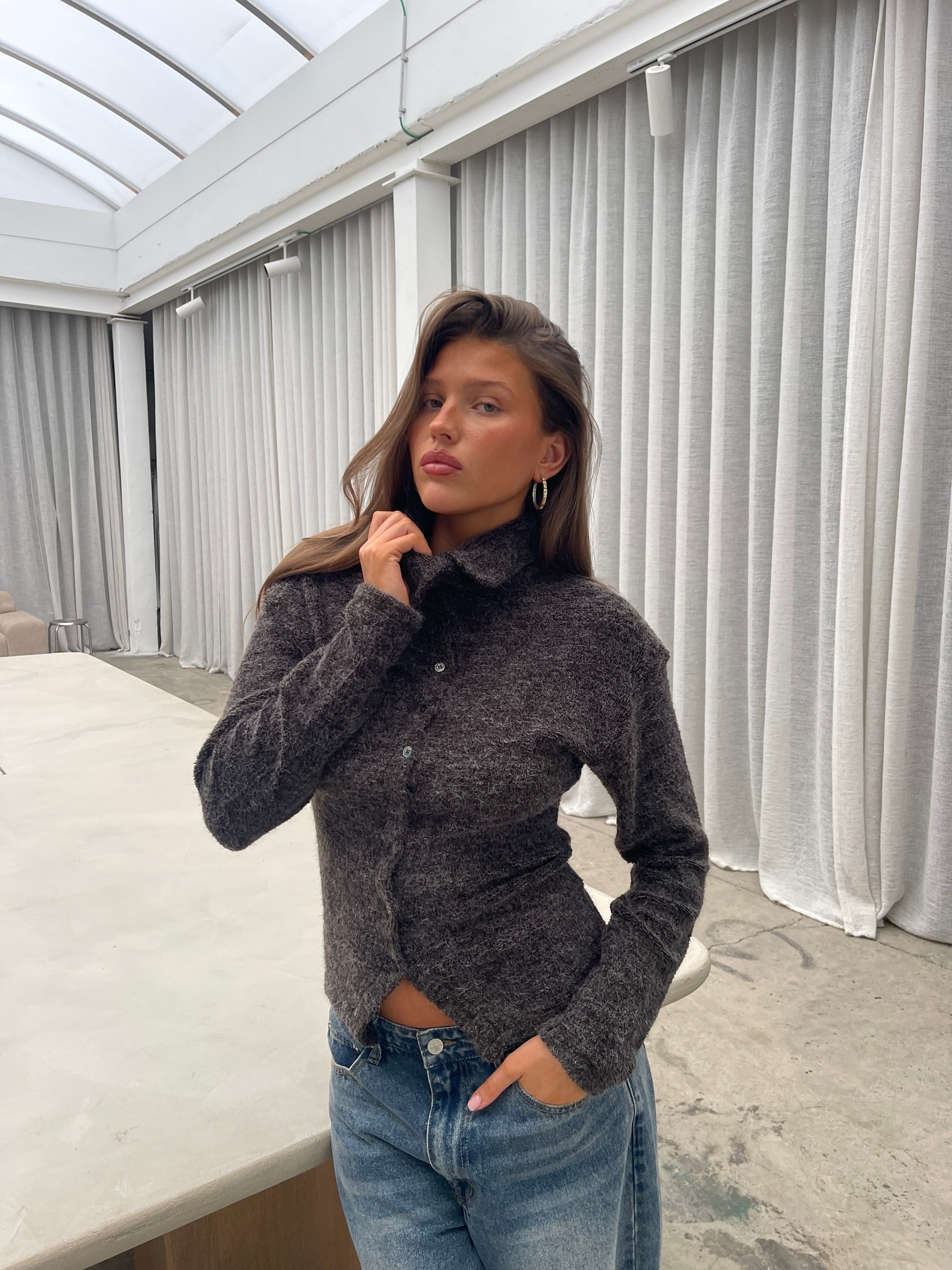 Geknöpfter Rollkragenpullover, meliertes Braun