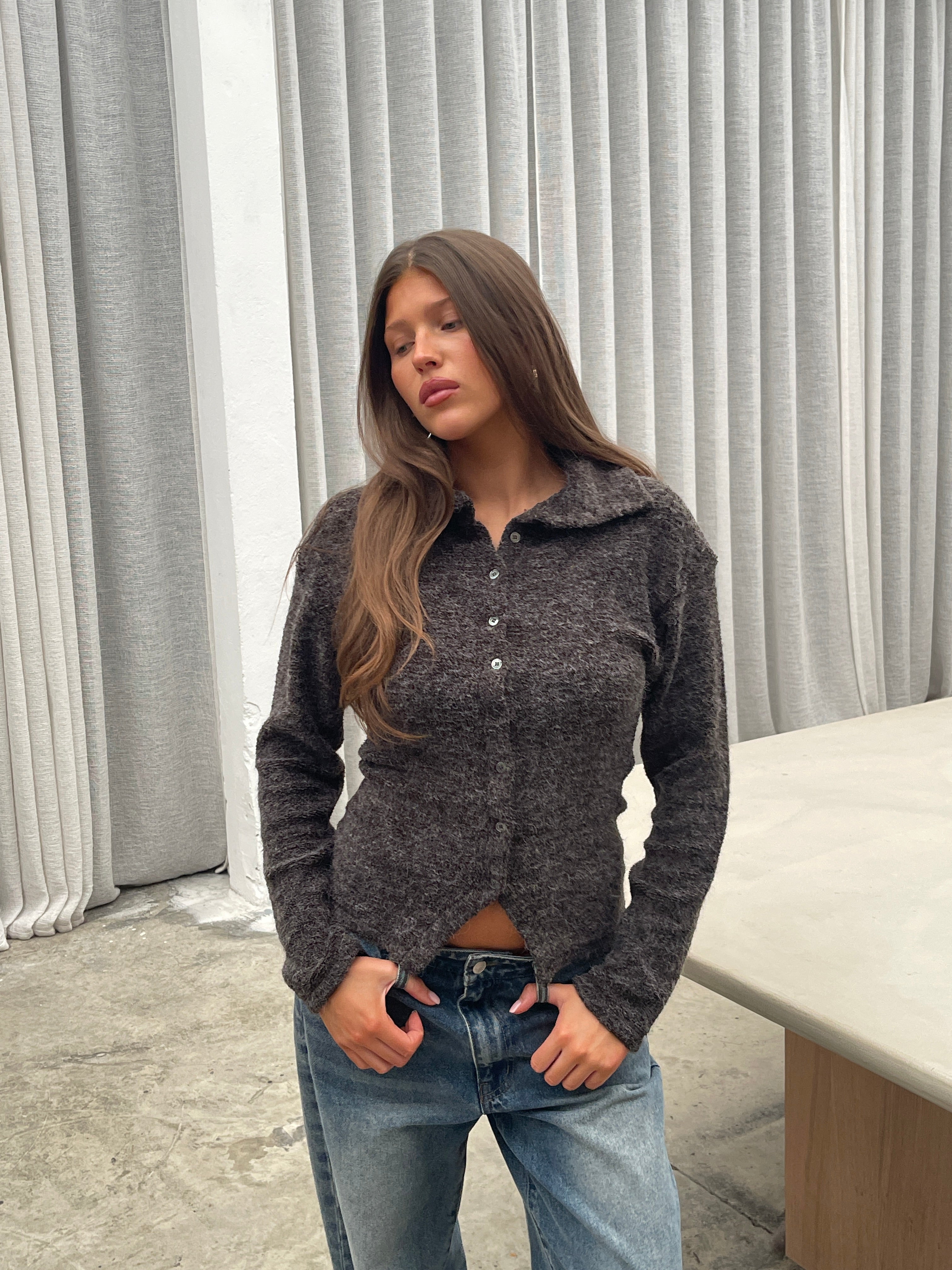 Geknöpfter Rollkragenpullover, meliertes Braun