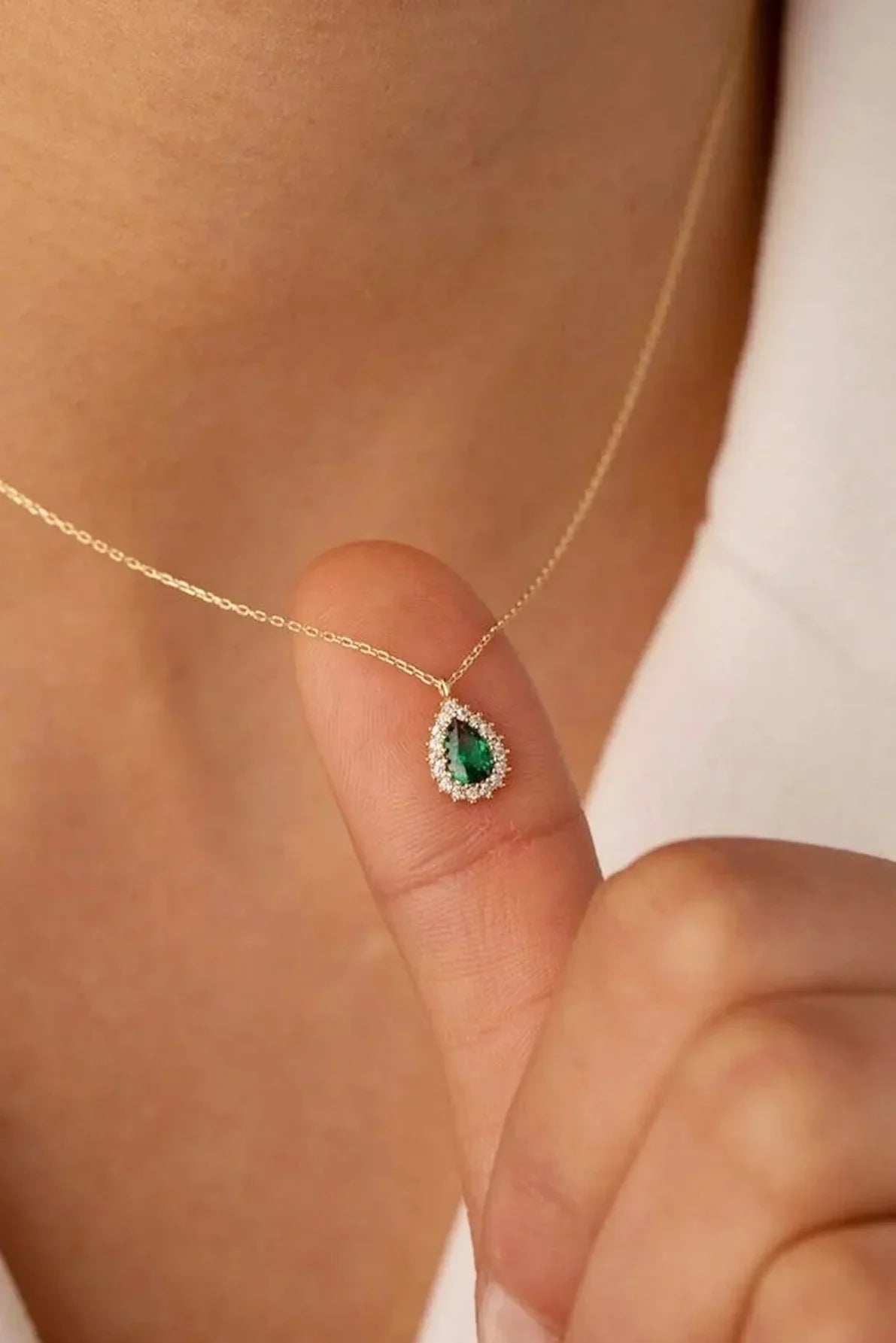 Emerald Pendant Necklace